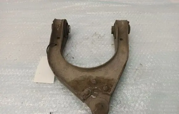 Mercedes-Benz E W211 Front lower control arm/wishbone A2113308907