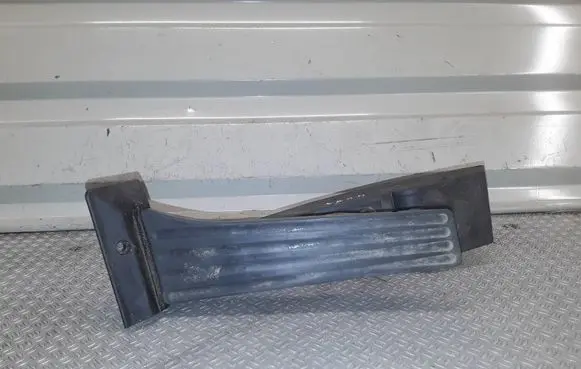 BMW 1 E81 E87 Accelerator throttle pedal