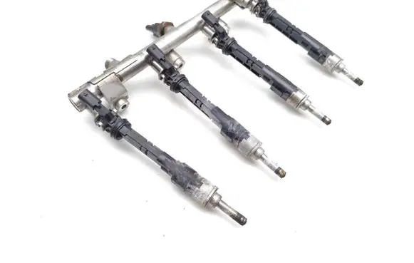 Nissan X-Trail T32 Fuel injectors set A2820701100 166388856R 175200298R