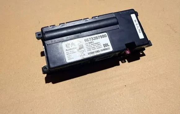 Citroen C5 Bluetooth control unit module 9673397980