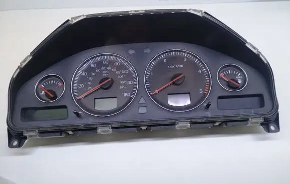 Volvo XC90 Speedometer (instrument cluster) 30746111