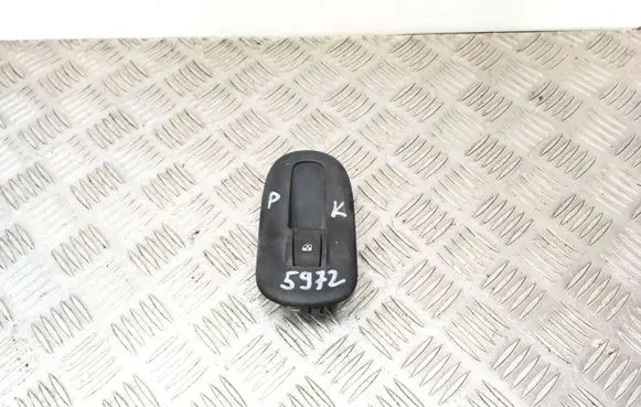Renault Kangoo II Electric window control switch 8200548968 1007478
