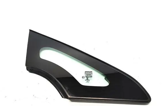 Nissan Leaf II (ZE1) Front triangle window/glass 