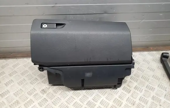 Mercedes-Benz E C207 W207 Glove box set A2076800213