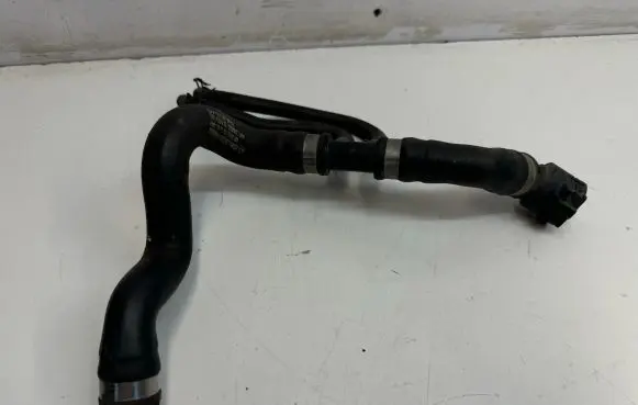 Mercedes-Benz GLE W167 Engine coolant pipe/hose A1675012603
