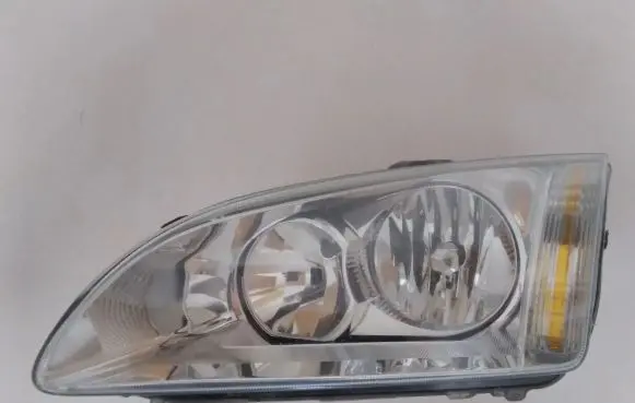 Ford Focus Headlight/headlamp 4M5113W030AC 10178