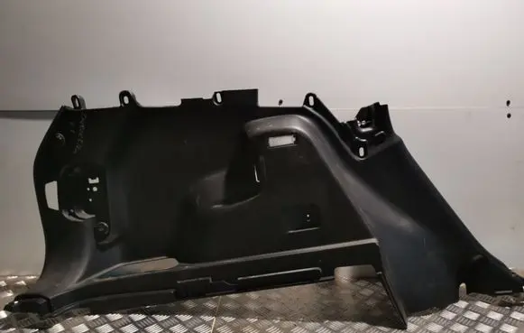 Jeep Cherokee Trunk/boot lower side trim panel 