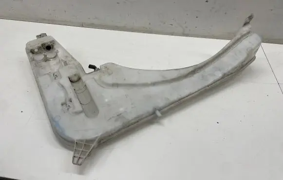BMW X3 F25 Windshield washer fluid reservoir/tank 7341925