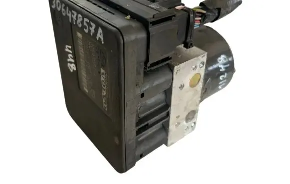 Volvo S40 ABS Pump 30647857A 4N512C405AD