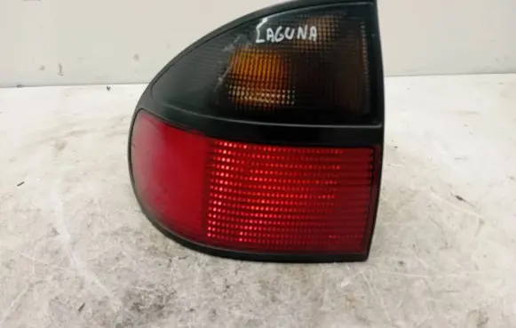 Renault Laguna I Rear/tail lights 7700820052