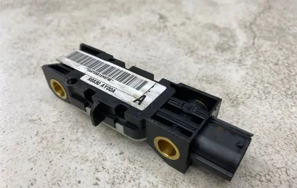 Nissan Pathfinder R51 Airbag deployment crash/impact sensor 98830AY00A