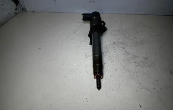 Volvo V70 Fuel injector 0445110078 8658352