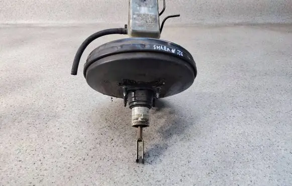 Volkswagen Sharan Brake booster 7M1612100C10 7M1612100C