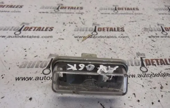 Toyota Avensis T250 Number plate light