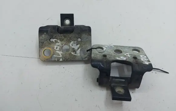 Volvo XC90 Tailgate/trunk/boot hinge 30674732