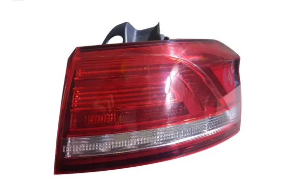 Volkswagen PASSAT B8 Rear/tail lights 3G9945312 195293