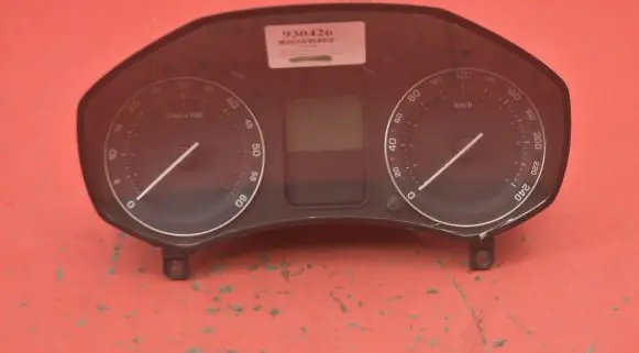 Skoda Octavia Mk2 (1Z) Speedometer (instrument cluster) 1Z0920802H