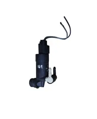 Ford Focus Windscreen/windshield washer pump BV6117K624BC