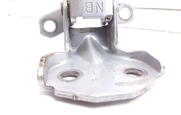 Subaru Impreza II Rear door lower hinge RLR