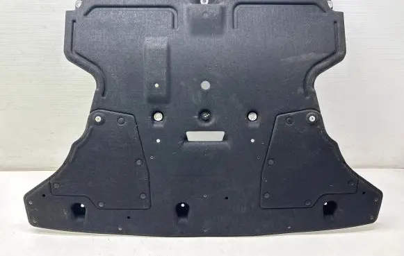 Rear underbody cover/under tray