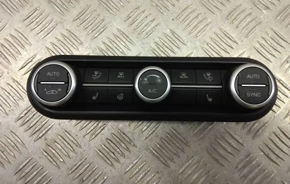 Alfa Romeo Stelvio Climate control unit 01561506110