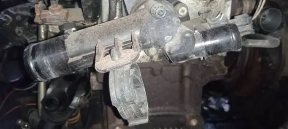 Renault Scenic II - Grand scenic II Engine coolant pipe/hose