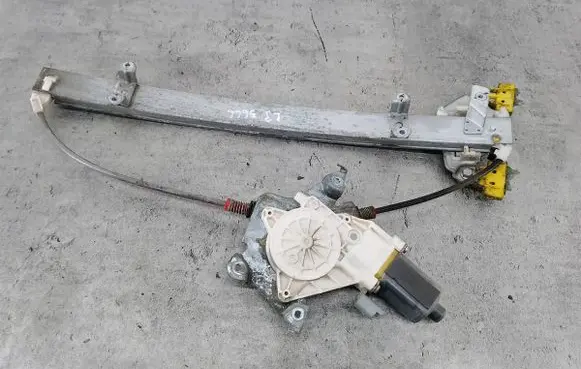 Nissan Micra Front door window regulator with motor