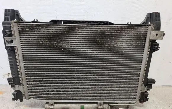 Mercedes-Benz A W169 Radiator set A1695001254 A1695000503 A1695003204