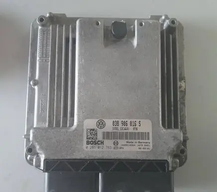 Volkswagen Transporter - Caravelle T5 Engine control unit/module 038906016S 1039S14564 0281012763