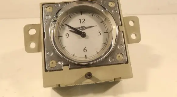 Chrysler 300 - 300C Clock
