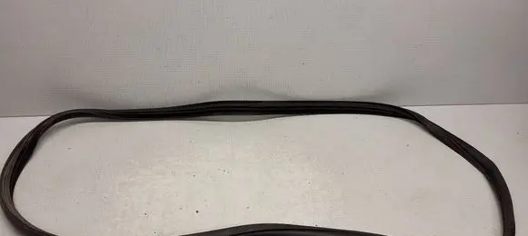 Jeep Grand Cherokee Rubber seal tailgate window/glass 55399181AC