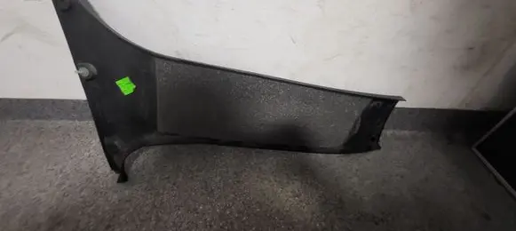 (B) pillar trim (bottom)