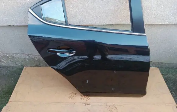 Mazda 3 III Rear door B45A72010