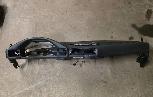 BMW 5 E34 Dashboard 