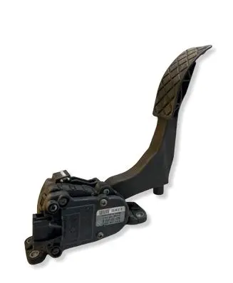 Volkswagen Polo IV 9N3 Accelerator throttle pedal 6Q1721503B