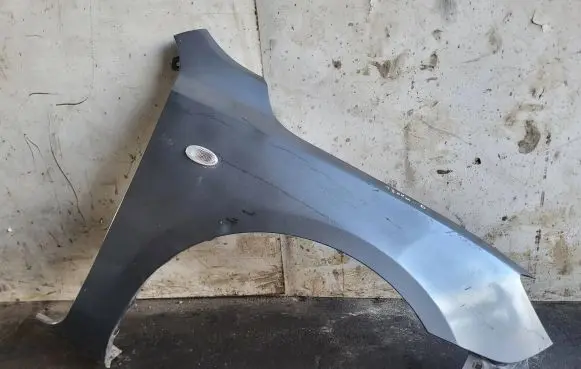 Mazda 3 I Fender