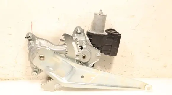Front window lifting mechanism without motor