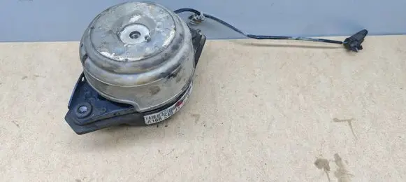 Mercedes-Benz ML W166 Engine mount bracket A1662404317