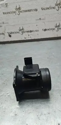 Volkswagen Golf IV Mass air flow meter 06A906461B
