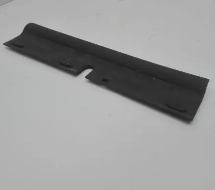 Audi Q7 4L Engine compartment rubber 4L0823733B