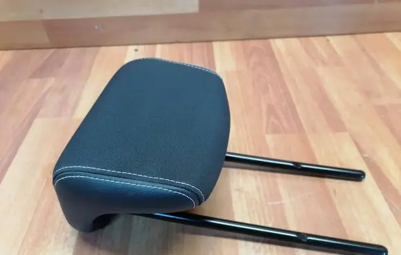 Renault Laguna III Rear seat headrest 