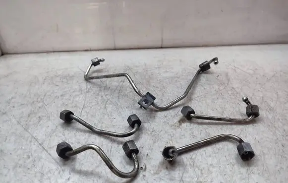Jaguar XE Fuel line pipe