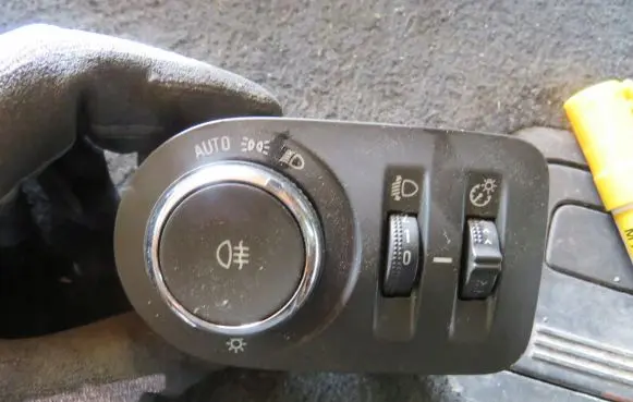 Opel Crossland X Light switch 39208050