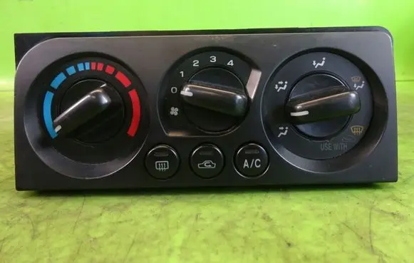 Subaru Legacy Climate control unit 72311AE068