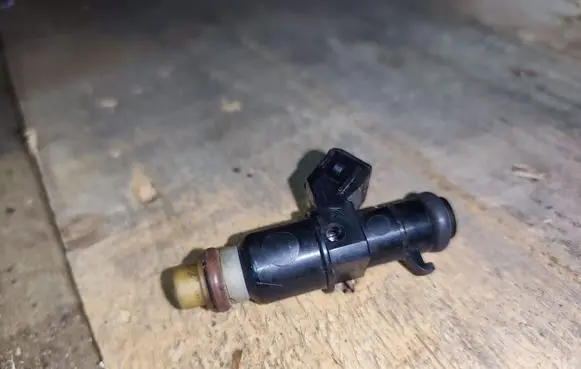 Honda CR-Z Fuel injector AD10