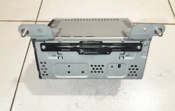 Ford S-MAX Radio/CD/DVD/GPS head unit EM2T19C107AJ