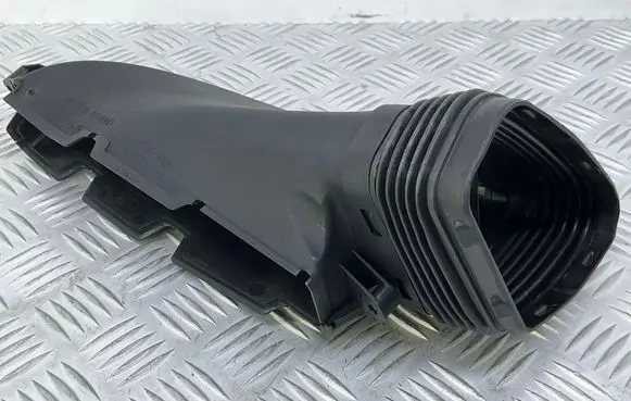 Audi A6 Allroad C7 Air intake duct part 4G0129624D