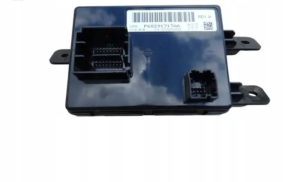 Jeep Cherokee Air conditioner control unit module P68291717AA 68291717AA