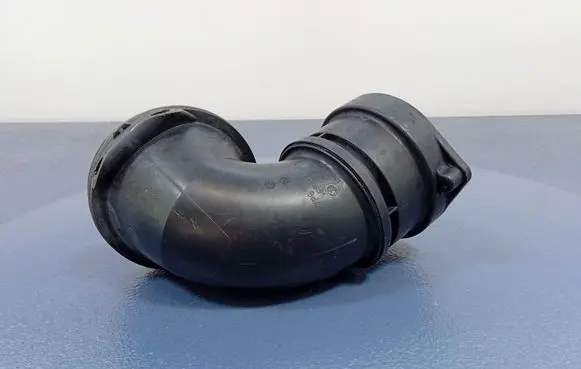 Porsche Cayenne (92A) Air intake hose/pipe 7P6128532