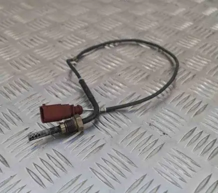 Volkswagen Touran I Oil temperature sensor 03G906088